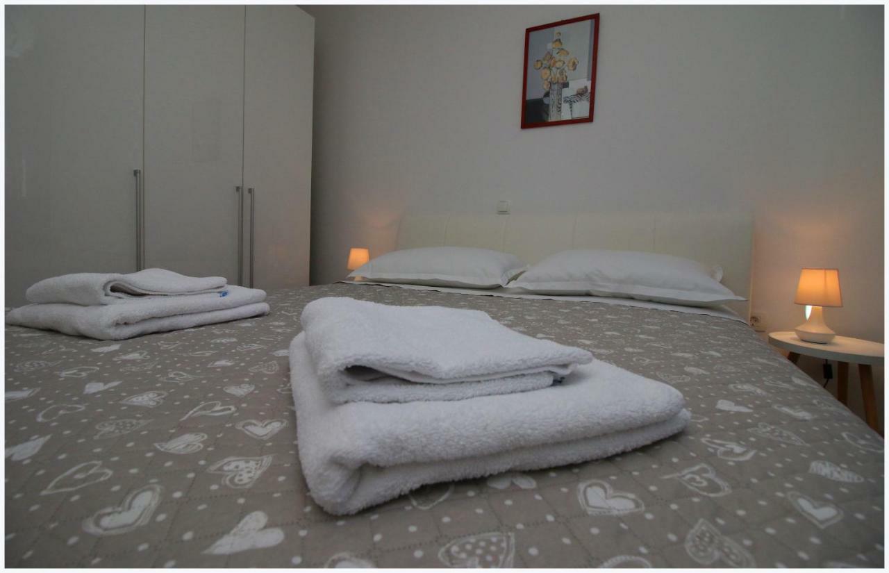 Apartments Silver Beauty Rogoznica  Bagian luar foto